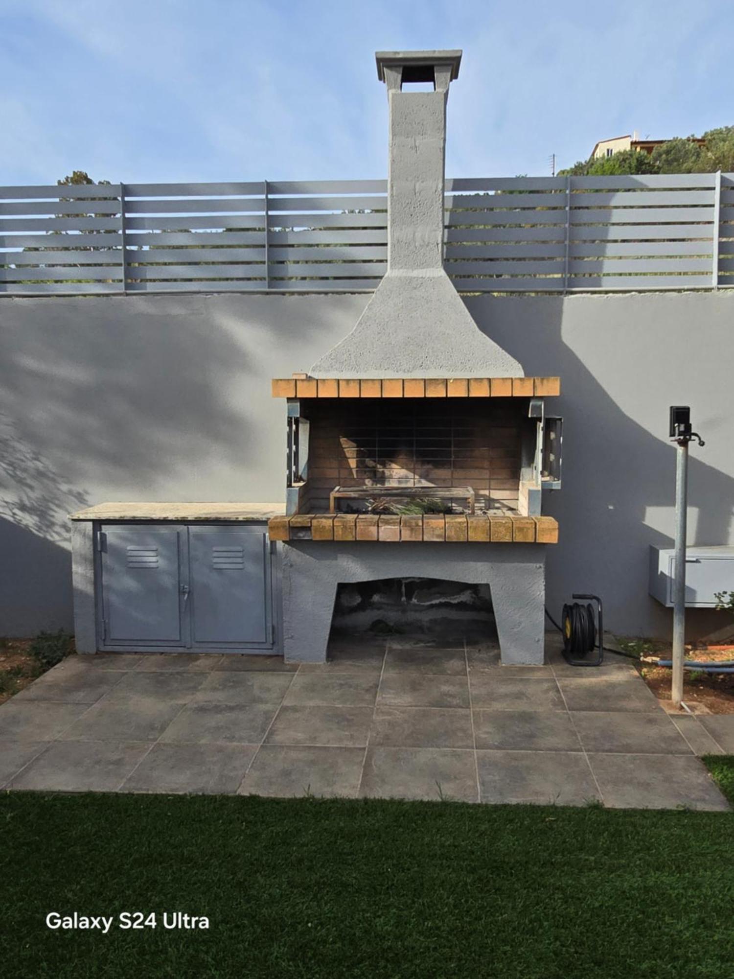 Harry'S Apartment Lagonisi Exterior photo